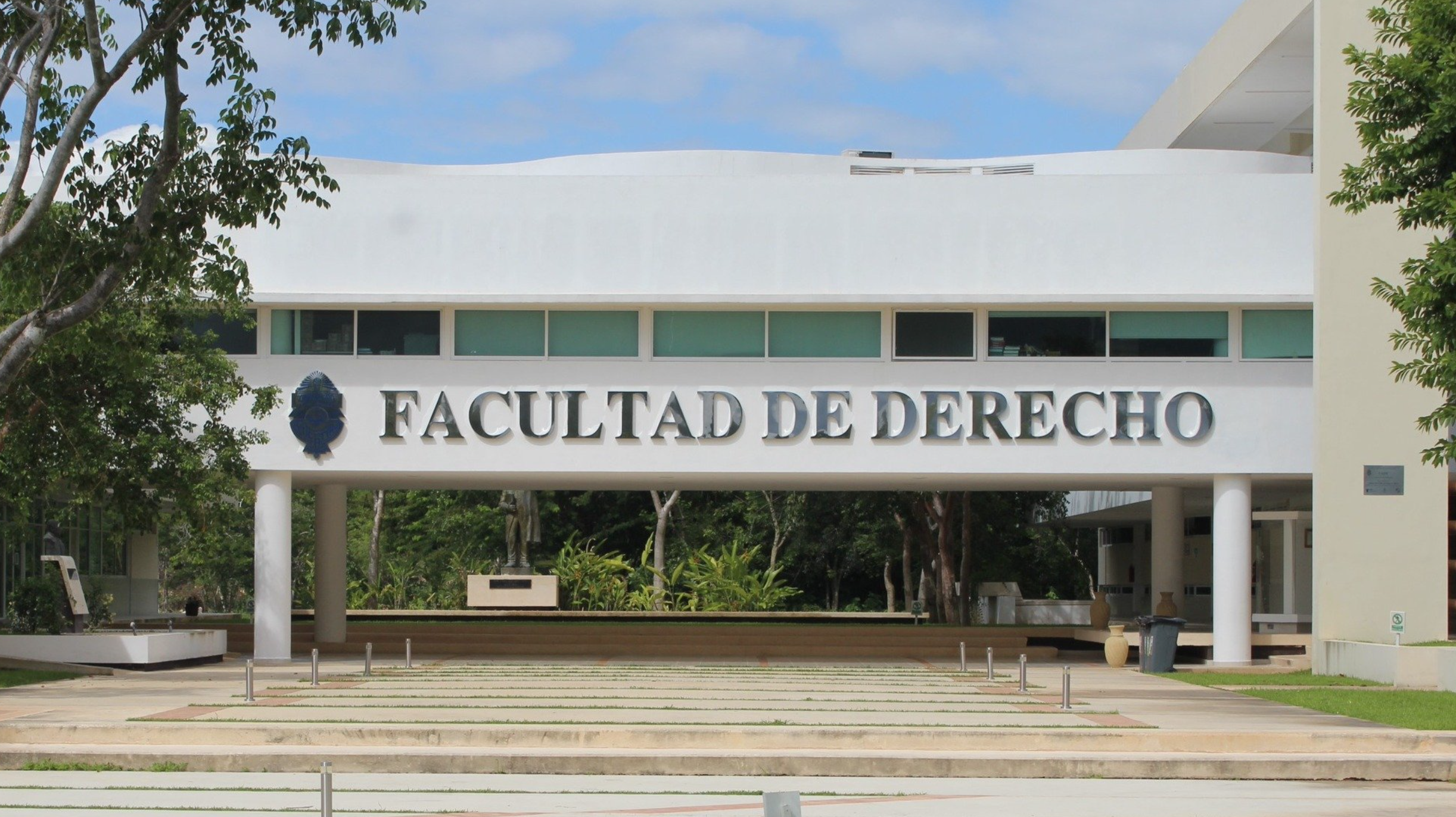 Fallece estudiante de la Facultad de Derecho de la UADY en accidente